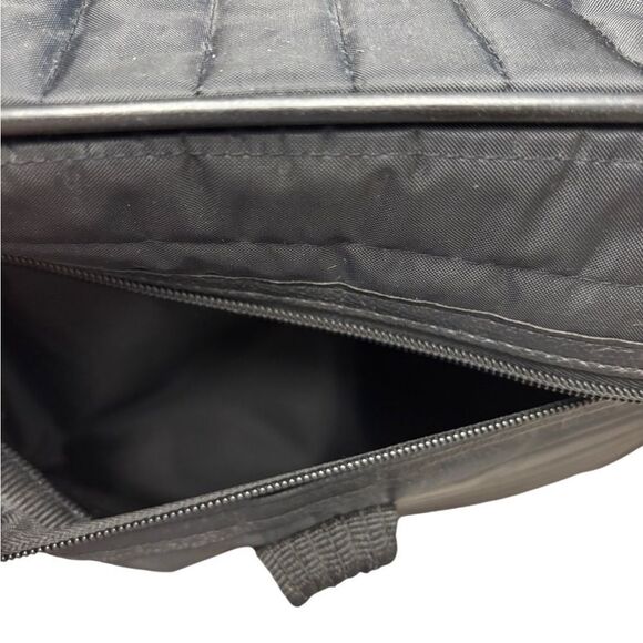 EUC Black Sherpa Medium Animal Carrier Approved for Airline Use - Picture 8 of 13